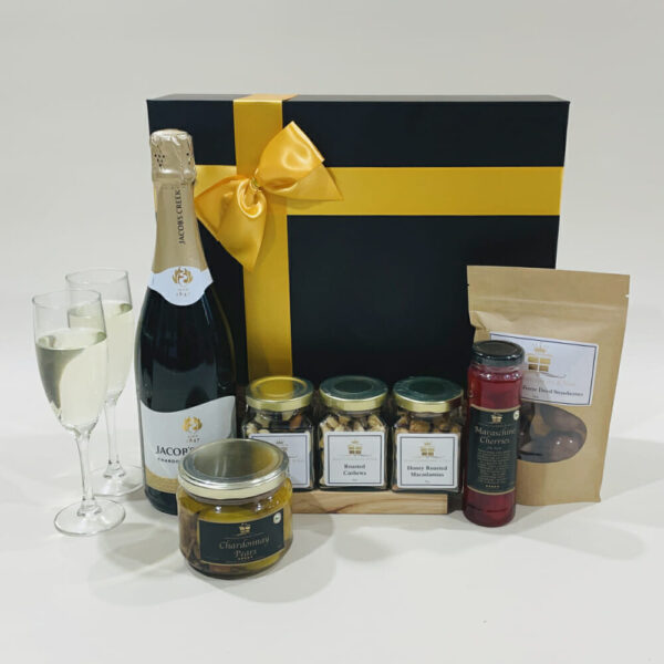 Engagement Hamper image. Sparkling chardonnay pinot noir flute glasses honey roasted macadamias & tasty nibbles. Buy Online Ph 03 5174 4888