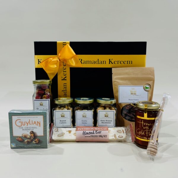 Ramadan Kareem Hamper image. Special Ramadan gifts for someone you love. A simple gesture to say thank you. Buy Online or Phone 03 5174-4888